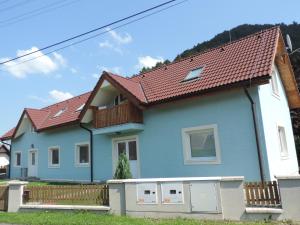 The building in which the holiday home is located