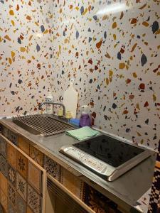 Galeriebild der Unterkunft 北欧風のお部屋箱根神社参拝や駅伝観戦 芦ノ湖 箱根観光に最適な花火が見える 海賊船 コンビニ徒歩圏102 in Hakone + 7 Fotos