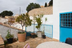A balcony or terrace at la Alhábega