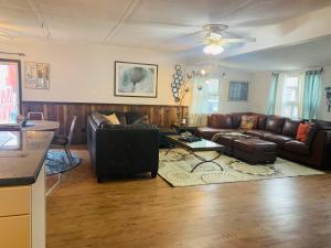 Gallery image of Cedar Island Xanadu in Kingsville