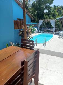 Piscina di pousada corais de abrolhos o nelle vicinanze