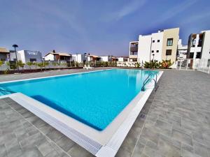 The swimming pool at or close to Ap MAJORERO CALETA