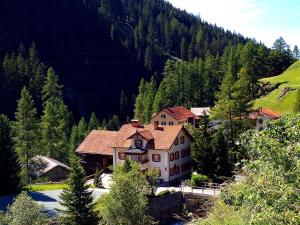 Vista aèria de Haus La Punt, Savognin