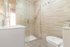 Koupelna v ubytování Allo Apartments Plateros Centro Jacuzzi Comunitario