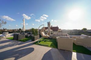 Fotografie z fotogalerie ubytování D-Palace Apartments-Olive tree v destinaci Donji Zemunik