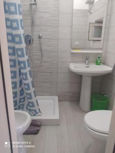 Een badkamer bij Appartamenti Enza&Giuseppe