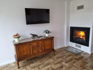 TV a/nebo společenská místnost v ubytování Stara Huta Wielki Dział