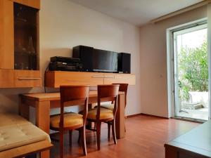 TV a/nebo společenská místnost v ubytování Holiday Home Marija