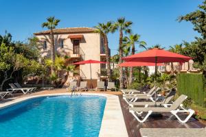 Bazén v ubytování Apartamentos Mundaka Albir nebo v jeho okolí