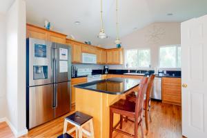 Φωτογραφία από το άλμπουμ του True North σε Rockaway Beach