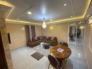 Billede fra billedgalleriet på RÉSIDENCE MARTHA i Yaoundé + 85 billeder