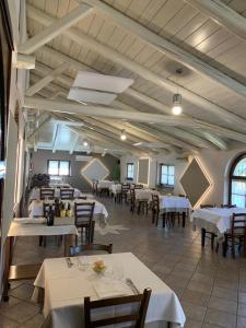 ห้องอาหารหรือที่รับประทานอาหารของ La Bossolasca Albergo Ristorante