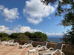 Foto sihtkohas Ajaccio asuva majutusasutuse Appartement VAIANA avec piscine en bord de mer galeriist +8 fotot