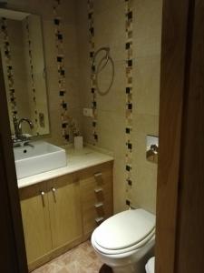 A bathroom at Ático Anllóns
