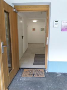 Fotografie z fotogalerie ubytování Apartment im Haus mit Herz v destinaci Nassereith