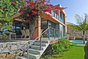 Κήπος έξω από το Salobre Los Lagos 10