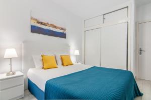 Postel nebo postele na pokoji v ubytování Central 2 Bedroom Apartment Playa de las Americas