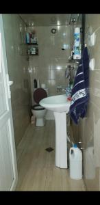 Bilik mandi di Guest House Dodo