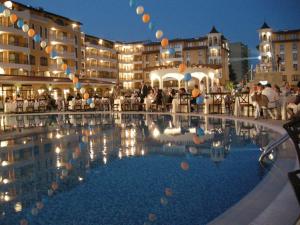 The swimming pool at or close to Royal Sun Holiday Apartments