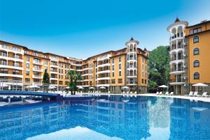 The swimming pool at or close to Royal Sun Holiday Apartments