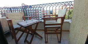 A balcony or terrace at Royal Sun Holiday Apartments
