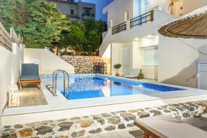 Bassein majutusasutuses Villa "A casa d' Irene"- Seaview Villa with private pool või selle lähedal
