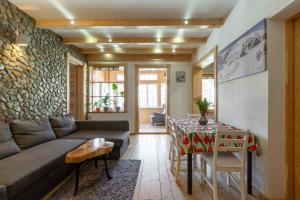 Posedenie v ubytovaní Apartamenty Pod Skocznią