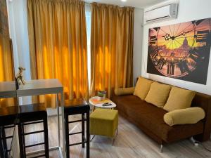 Fotografie z fotogalerie ubytování Brand New Cozy 1BR flat with AC & FREE street Parking v destinaci Plovdiv