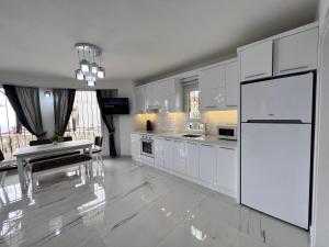 Fotografie z fotogalerie ubytování Entire Villa Lulu Kalkan - Private Pool, free Wi-Fi, Good Location, Breathtaking Sea Views v destinaci Kalkan