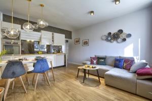 Kuchyňa alebo kuchynka v ubytovaní Nowy Apartament, dobrze wyposażony, blisko w górki, dostęp na kod