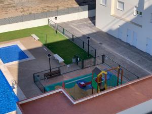 Beautiful apartment with pool near the beach játszósarka