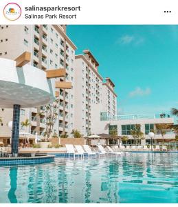 Bazén v ubytování Salinas Park Resort nebo v jeho okolí