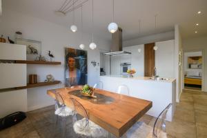 Kuchyňa alebo kuchynka v ubytovaní FRAMAR apartment