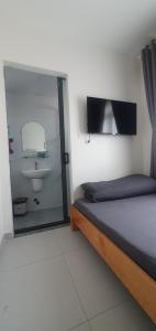 Postel nebo postele na pokoji v ubytování Hello Dalat Hostel