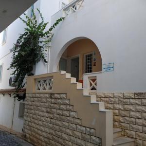 Fotografie z fotogalerie ubytování Small Apartment For 3 Pers 70meters From The Beach v destinaci Agia Pelagia