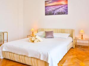 Posteľ alebo postele v izbe v ubytovaní Holiday Home in Senj with Pool near Beach