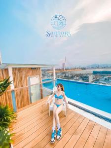 المسبح في Santori Hotel And Spa أو بالجوار