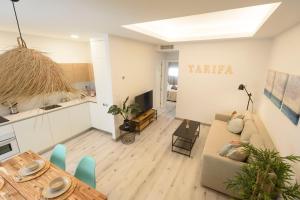 Зображення з фотогалереї помешкання Tarifa Twins Apartamento de lujo con Piscina y wifi у місті Таріфа