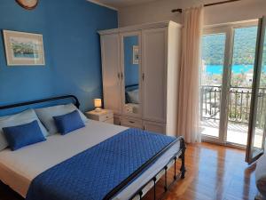 Postel nebo postele na pokoji v ubytování Apartments Dalmatia