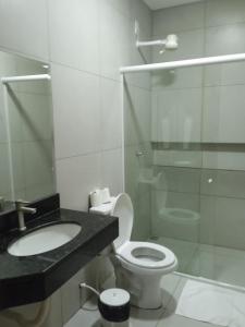 Koupelna v ubytování Vila Dumont no Centro de Foz