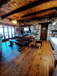 Fotografie z fotogalerie ubytování CHALET v destinaci Patra