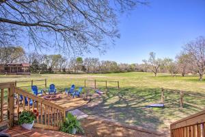 Zahrada ubytování 4 Mi to Dtwn McKinney Tiny Home with Fire Pit