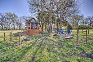 Zahrada ubytování 4 Mi to Dtwn McKinney Tiny Home with Fire Pit