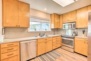 Gallery image of Coastal Haven Getaway about 1 Mi to Mill Beach! in Brookings +32 photos