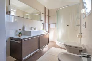 Kúpeľňa v ubytovaní Penthouse Gea + 37 fotografií