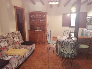 O zonă de relaxare la Apartamentos Rurales Lanteira +12 fotografii