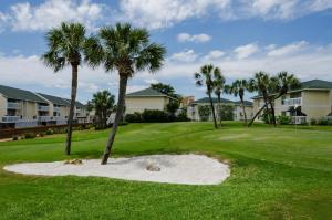 Κήπος έξω από το Sandpiper Cove 4114