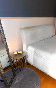 Postel nebo postele na pokoji v ubytování Lovely 1 Bedroom apartment close to Debrecen University