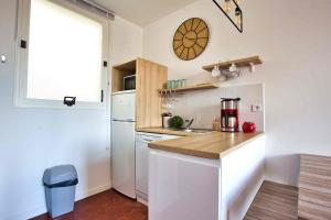 Afbeelding uit fotogalerij van SUITE LAMARTINE in Saint-Raphaël