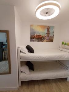 Postel nebo postele na pokoji v ubytování SUNRISE Vera-naturista + 5 fotografií